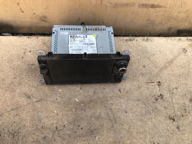 bontott RENAULT CLIO IV Rádió / CD