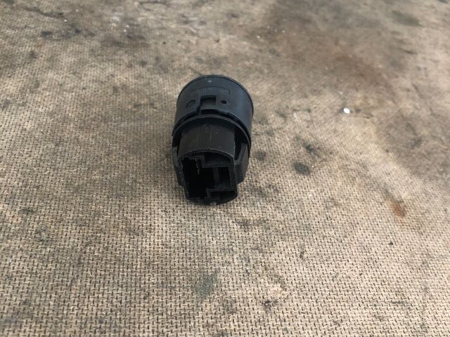 bontott RENAULT CLIO IV Start / Stop Indító Gomb