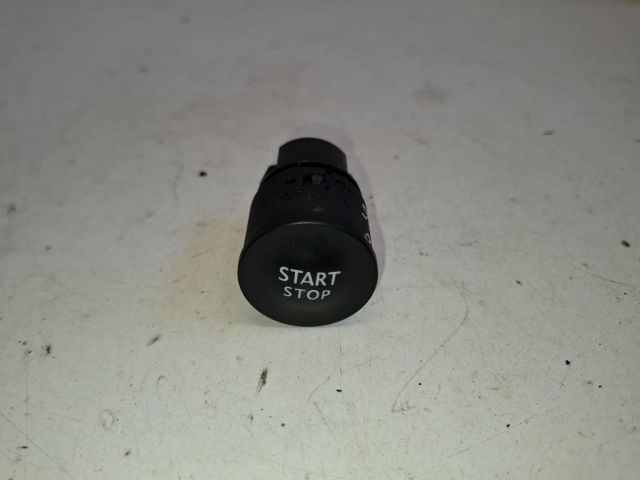 bontott RENAULT CLIO IV Start / Stop Indító Gomb