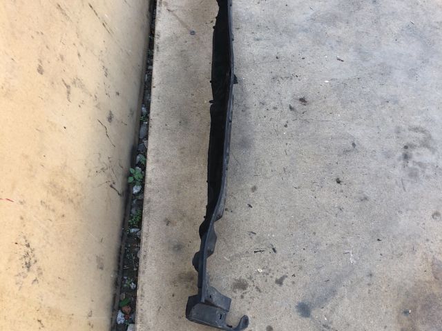 bontott RENAULT CLIO IV Szélvédő Alatti Műanyag Elem