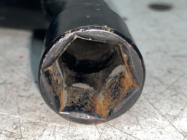 bontott RENAULT CLIO IV Szerszámkészlet