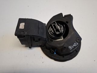 bontott RENAULT CLIO IV Tankajtó