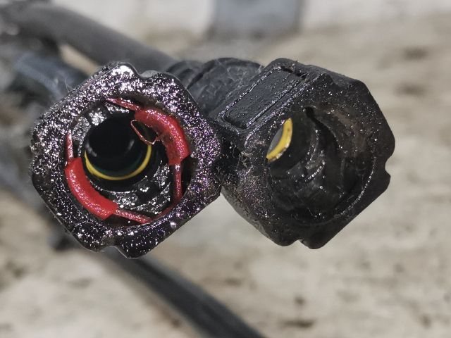 bontott RENAULT CLIO IV Üzemanyag Hűtő