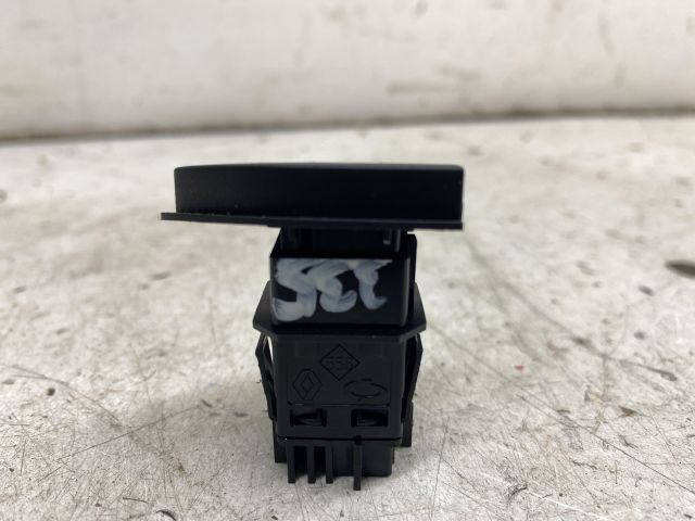 bontott RENAULT CLIO IV Vészvillogó Kapcsoló