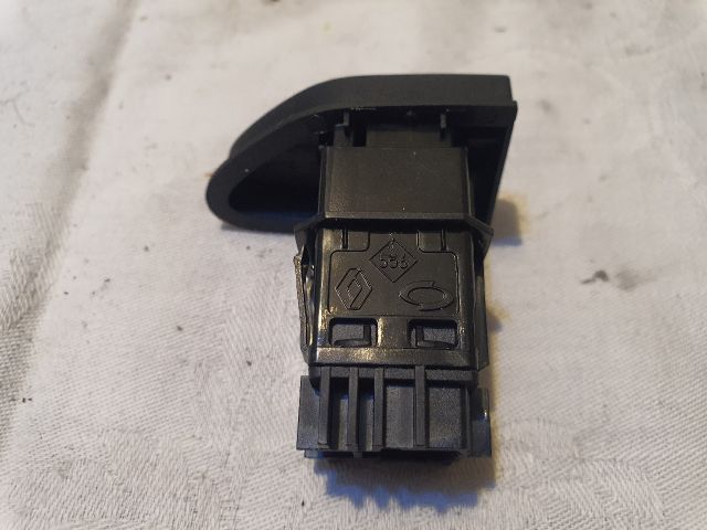 bontott RENAULT CLIO IV Vészvillogó Kapcsoló