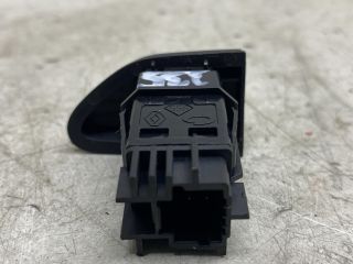 bontott RENAULT CLIO IV Vészvillogó Kapcsoló