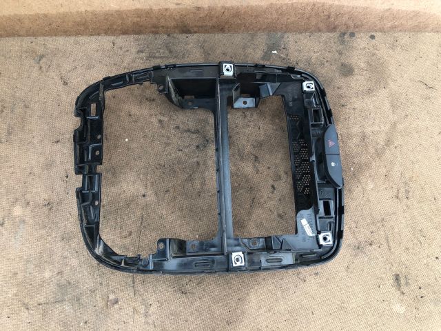 bontott RENAULT CLIO IV Vészvillogó Kapcsoló