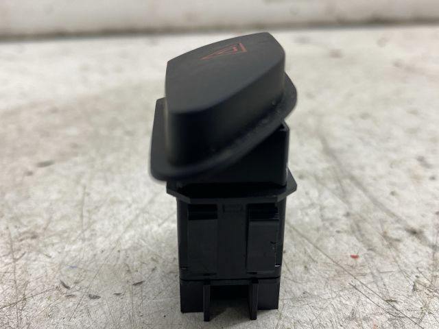 bontott RENAULT CLIO IV Vészvillogó Kapcsoló