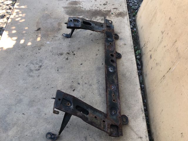 bontott RENAULT CLIO IV Vízhűtő Radiátor Tartó