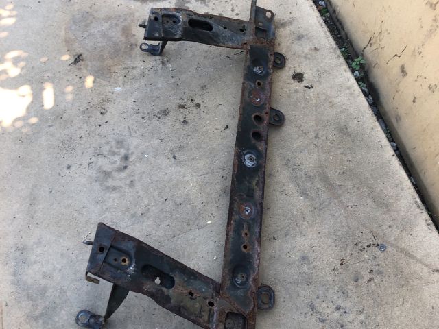 bontott RENAULT CLIO IV Vízhűtő Radiátor Tartó