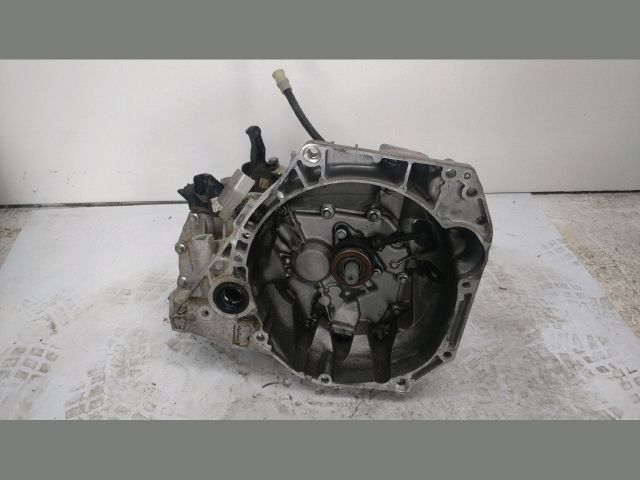 bontott RENAULT CLIO V Váltó (Mechanikus)