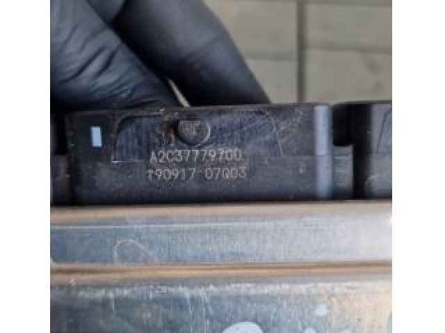 bontott RENAULT CLIO V Motorvezérlő