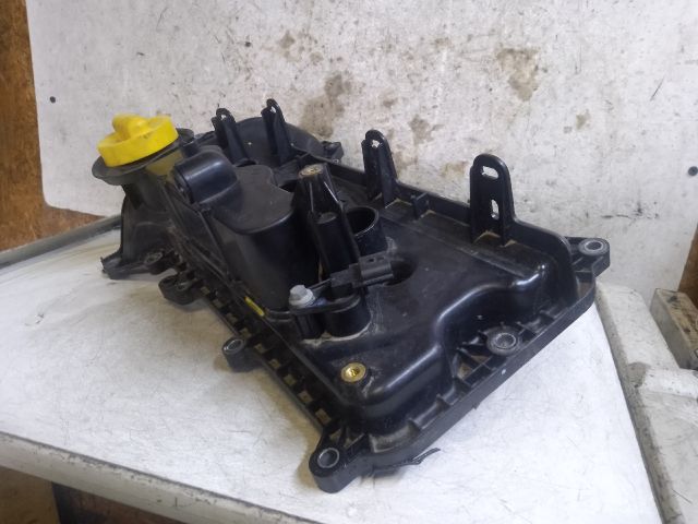 bontott RENAULT CLIO V Szelepfedél