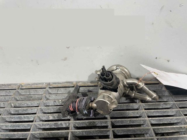 bontott RENAULT CLIO V AdBlue Befecskendező Egység