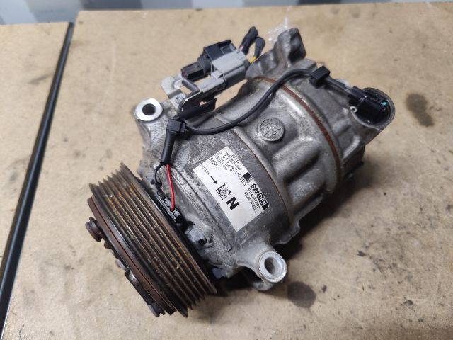 bontott RENAULT CLIO V Klímakompresszor