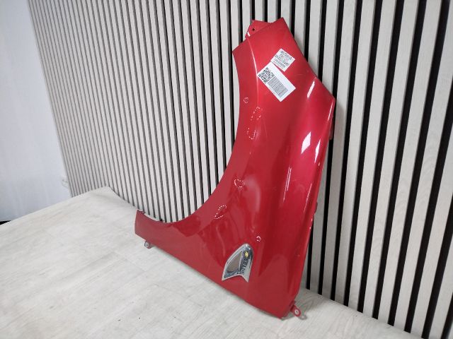 bontott RENAULT CLIO V Bal első Sárvédő