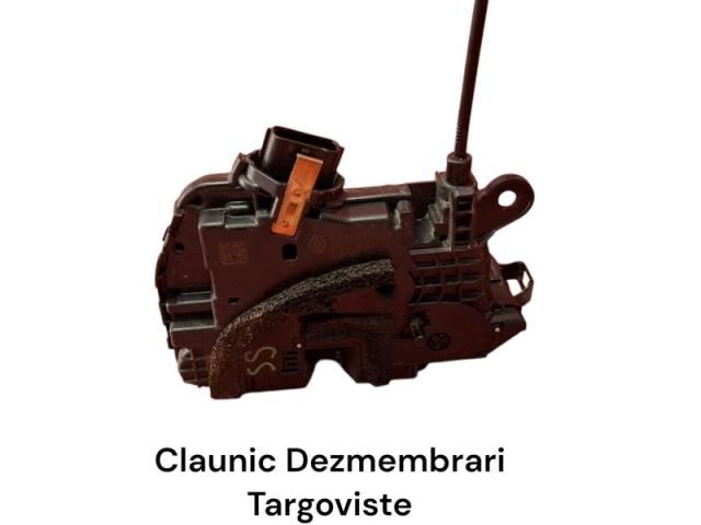 bontott RENAULT CLIO V Bal hátsó Ajtózár