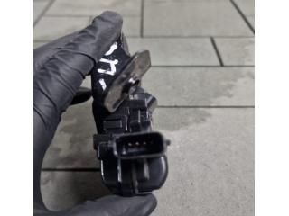 bontott RENAULT CLIO V Csomagtérajtó Zárszerkezet