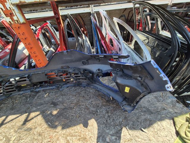 bontott RENAULT CLIO V Első Lökhárító (Üresen)