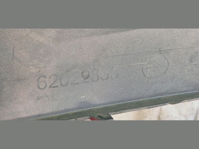 bontott RENAULT CLIO V Első Lökhárító (Üresen)