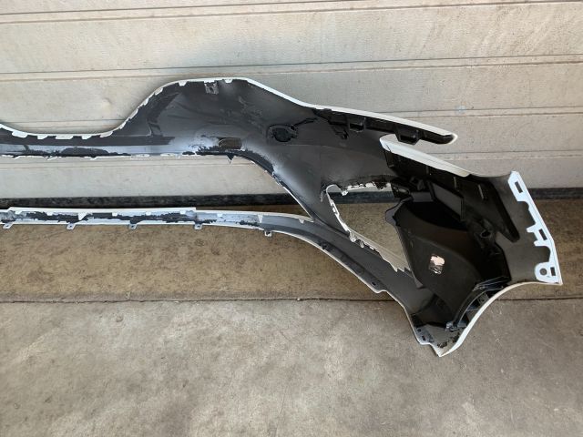 bontott RENAULT CLIO V Első Lökhárító (Üresen)