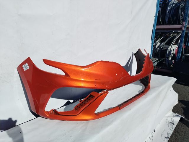 bontott RENAULT CLIO V Első Lökhárító (Üresen)