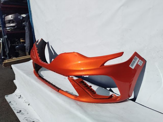 bontott RENAULT CLIO V Első Lökhárító (Üresen)