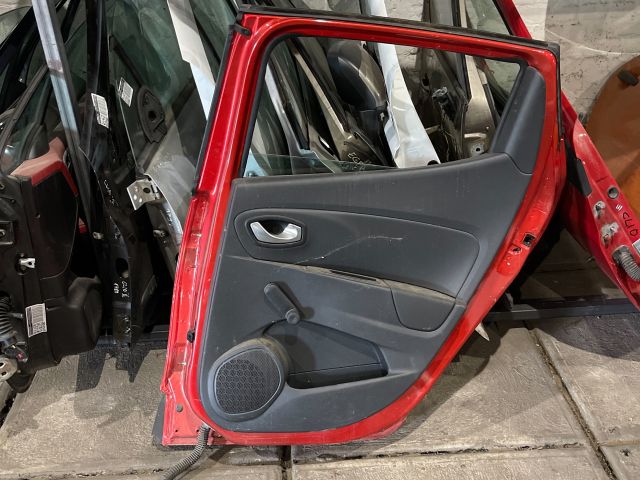 bontott RENAULT CLIO V Jobb hátsó Ajtó (Részeivel)