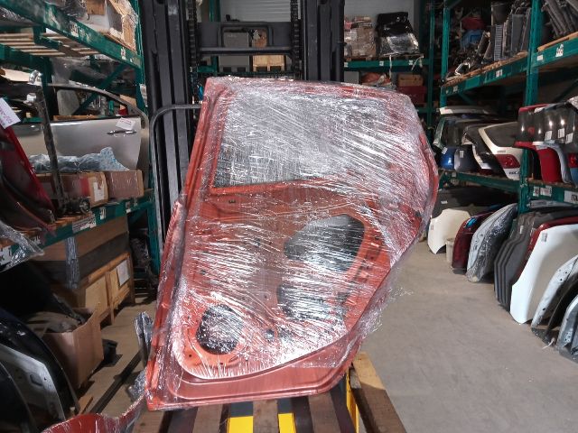 bontott RENAULT CLIO V Jobb hátsó Ajtó (Üres lemez)