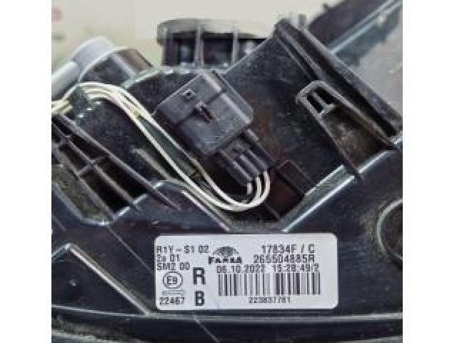 bontott RENAULT CLIO V Jobb Külső Hátsó Lámpa