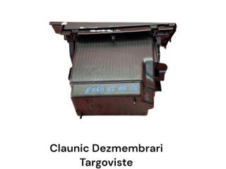 bontott RENAULT CLIO V Kesztyűtartó