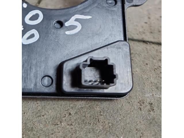 bontott RENAULT CLIO V Kormányszög Jeladó