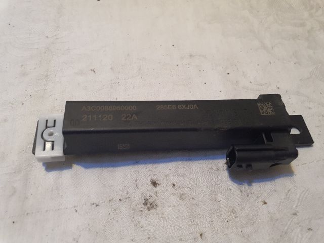 bontott RENAULT CLIO V Kulcs Nélküli Nyitás Jeladó