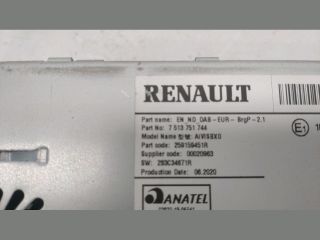 bontott RENAULT CLIO V Rádió / CD