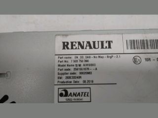 bontott RENAULT CLIO V Rádió / CD