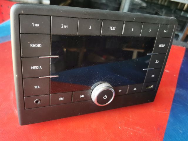 bontott RENAULT CLIO V Rádió / CD