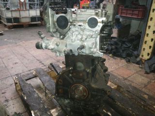 bontott RENAULT ESPACE III Motor (Fűzött blokk hengerfejjel)