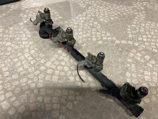 bontott RENAULT ESPACE III Porlasztó Sor / Híd