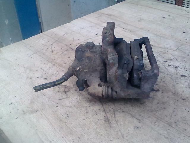 bontott RENAULT ESPACE III Bal első Féknyereg Munkahengerrel