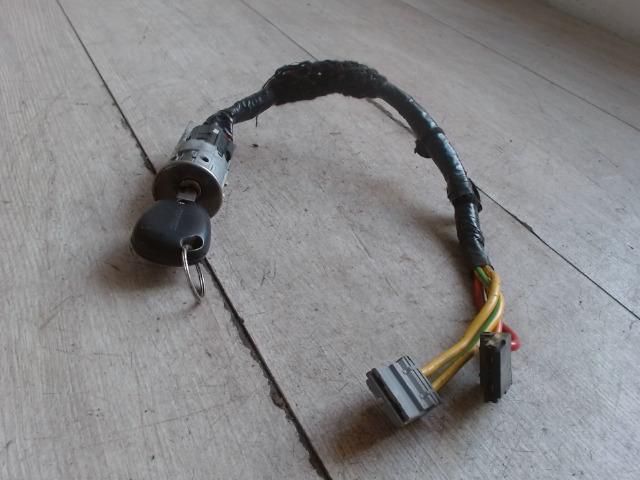 bontott RENAULT ESPACE III Gyújtáskapcsoló