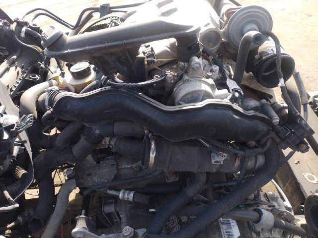 bontott RENAULT ESPACE III Motor (Fűzött blokk hengerfejjel)