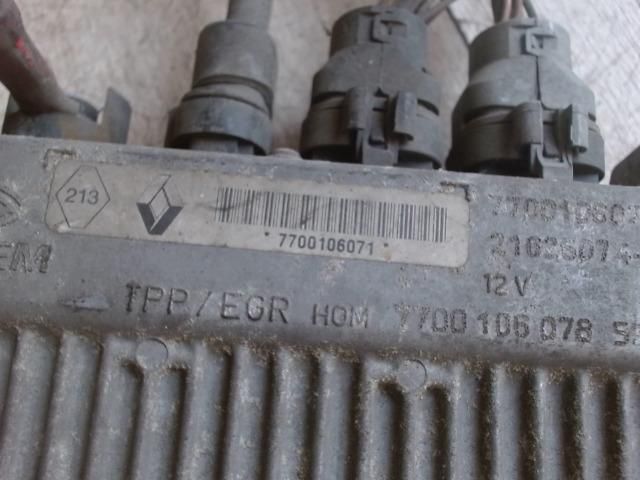 bontott RENAULT ESPACE III Motorvezérlő