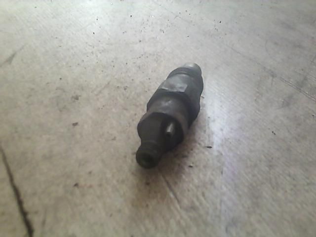 bontott RENAULT ESPACE III Porlasztó (1 db)