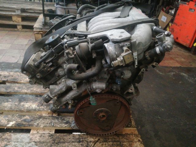 bontott RENAULT ESPACE III Motor (Fűzött blokk hengerfejjel)