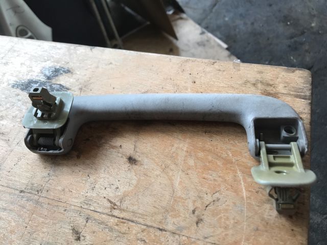 bontott RENAULT ESPACE III Bal hátsó Kapaszkodó (Felső)