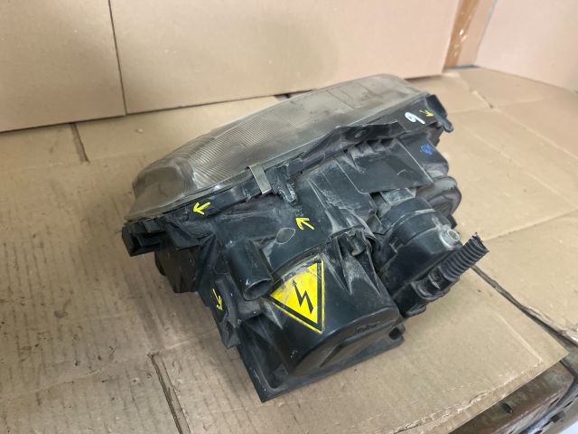 bontott RENAULT ESPACE III Bal Xenon Fényszóró