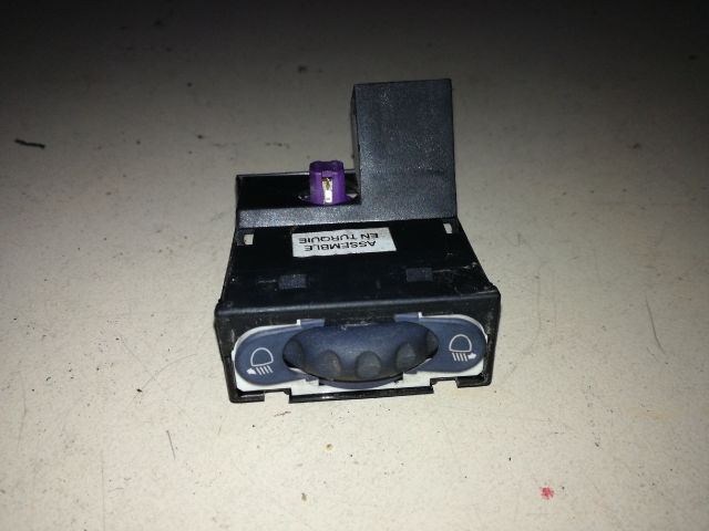 bontott RENAULT ESPACE III Fényszórómagasság Állító Kapcsoló