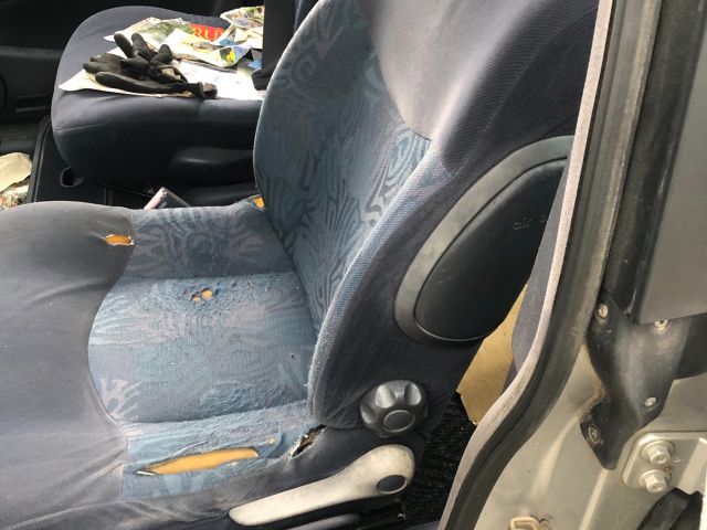 bontott RENAULT ESPACE III Hátsó középső Ülés