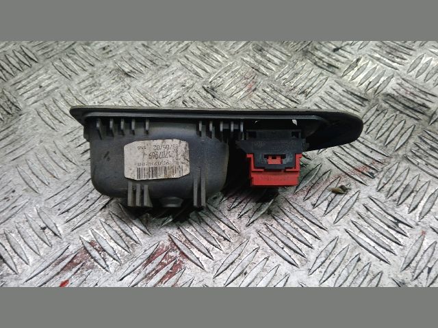 bontott RENAULT ESPACE III Jobb hátsó Ablakemelő Kapcsoló