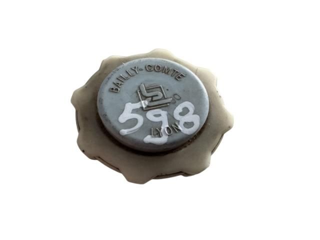 bontott RENAULT ESPACE III Kiegyenlítőtartály Sapka